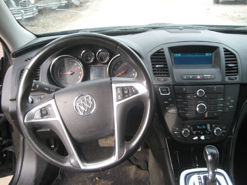 Photo 14 of this BUICK REGAL