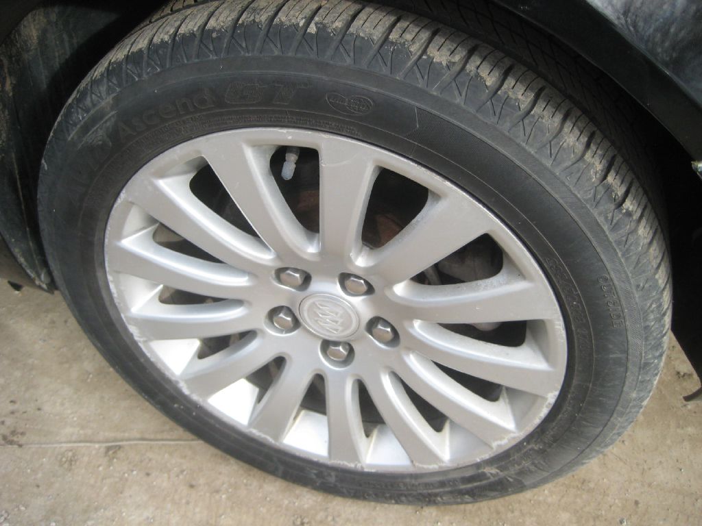 Photo 17 of this BUICK REGAL