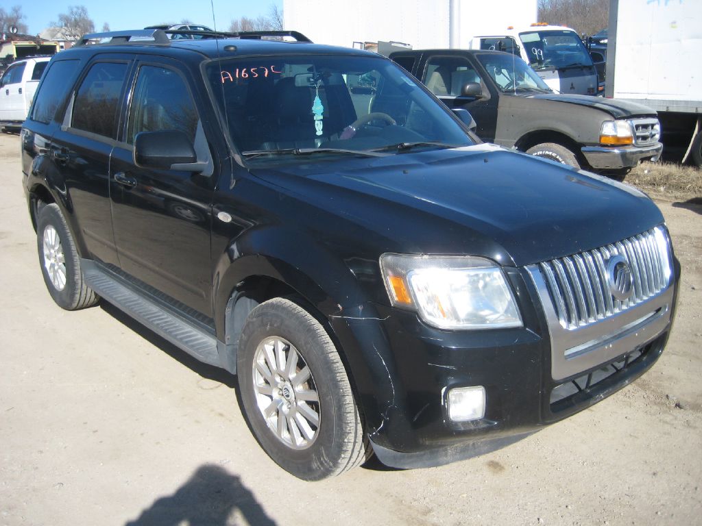 Photo 3 of this MERCURY MARINER