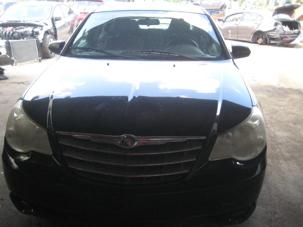 Photo 2 of this CHRYSLER SEBRING