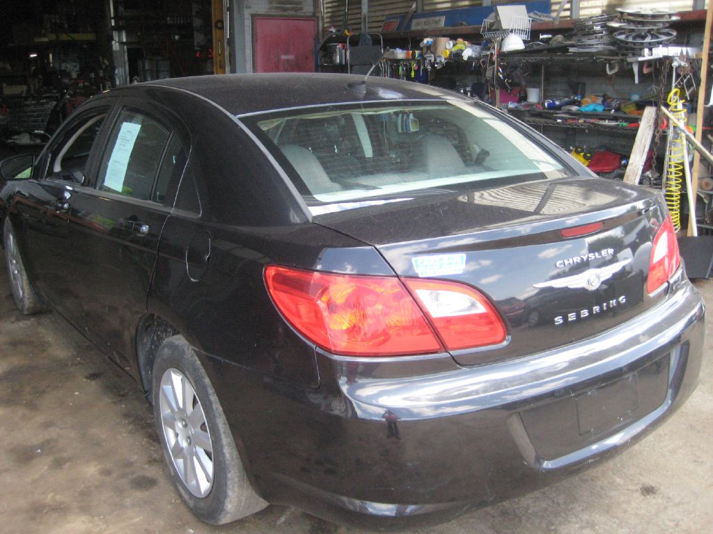 Photo 7 of this CHRYSLER SEBRING