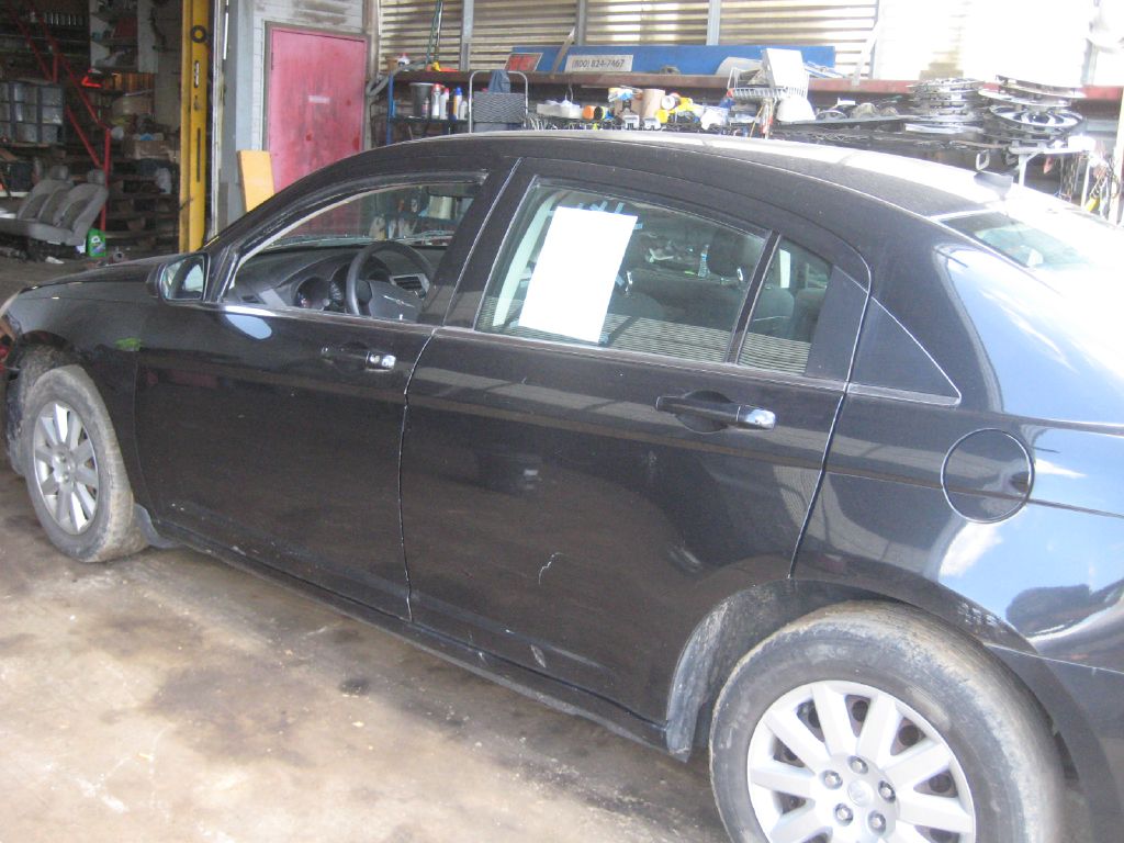 Photo 8 of this CHRYSLER SEBRING