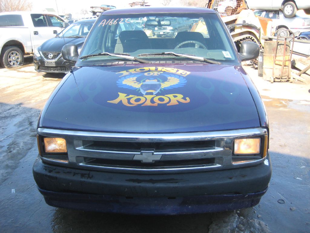 CHEVROLET S TRUCK 1996 CHEVROLET S TRUCK 1GCCS1948T8186072