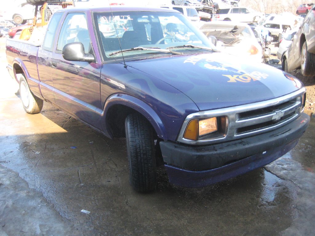 CHEVROLET S TRUCK 1996 CHEVROLET S TRUCK 1GCCS1948T8186072