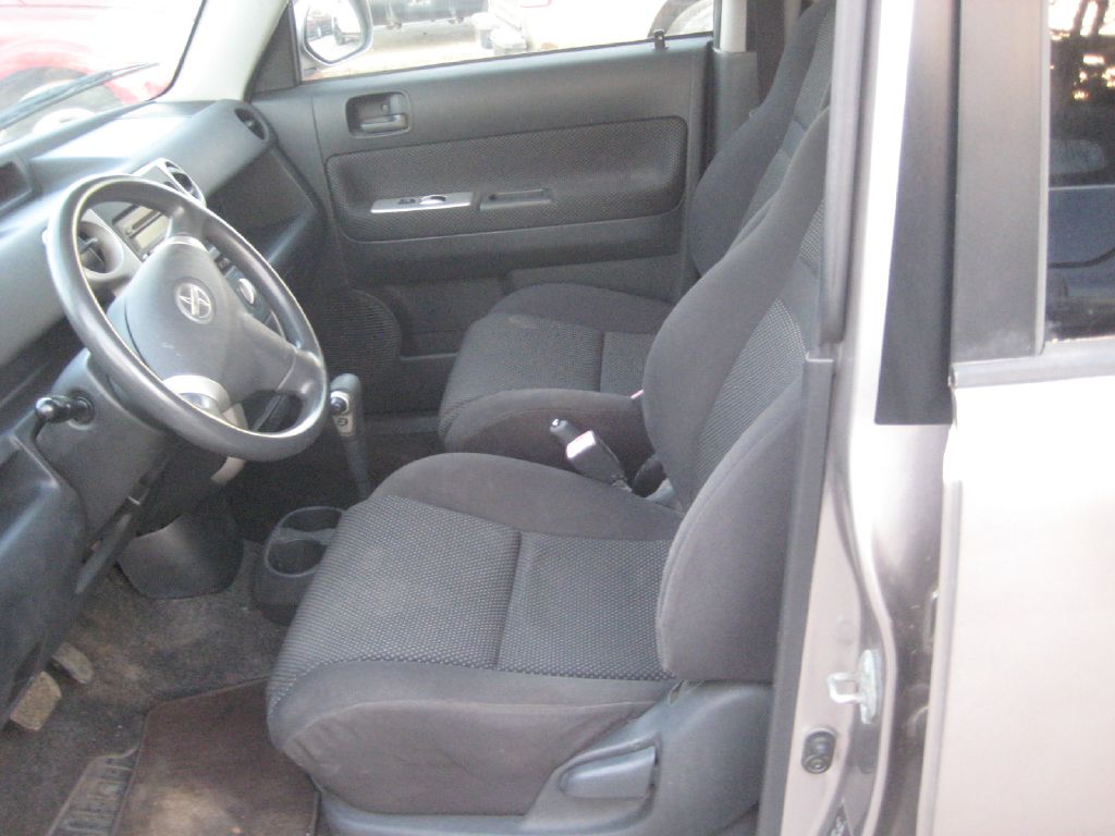 Photo 10 of this TOYOTA SCION