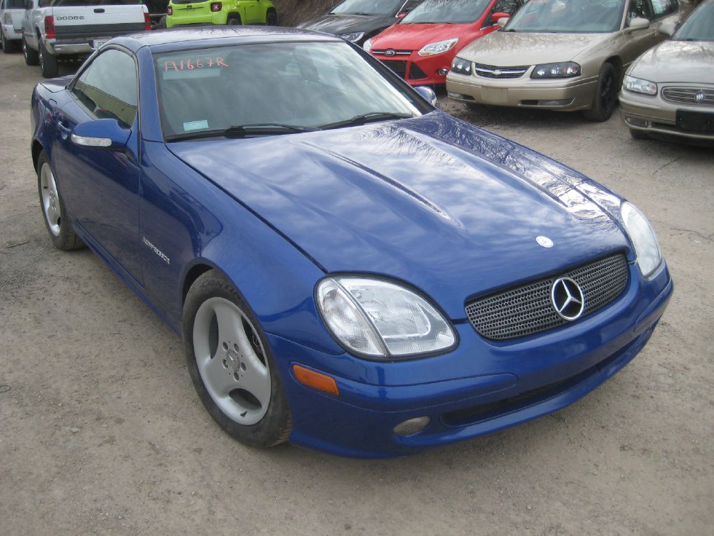 Photo 3 of this MERCEDES-BENZ SLK