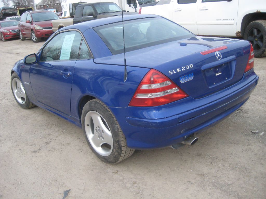 Photo 7 of this MERCEDES-BENZ SLK