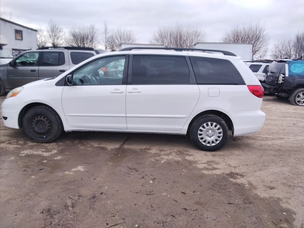 TOYOTA SIENNA 2009 TOYOTA SIENNA 5TDZK23C39S283720