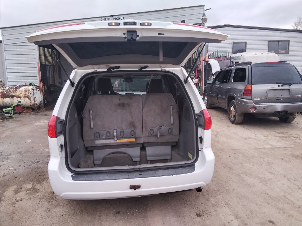 TOYOTA SIENNA 2009 TOYOTA SIENNA 5TDZK23C39S283720