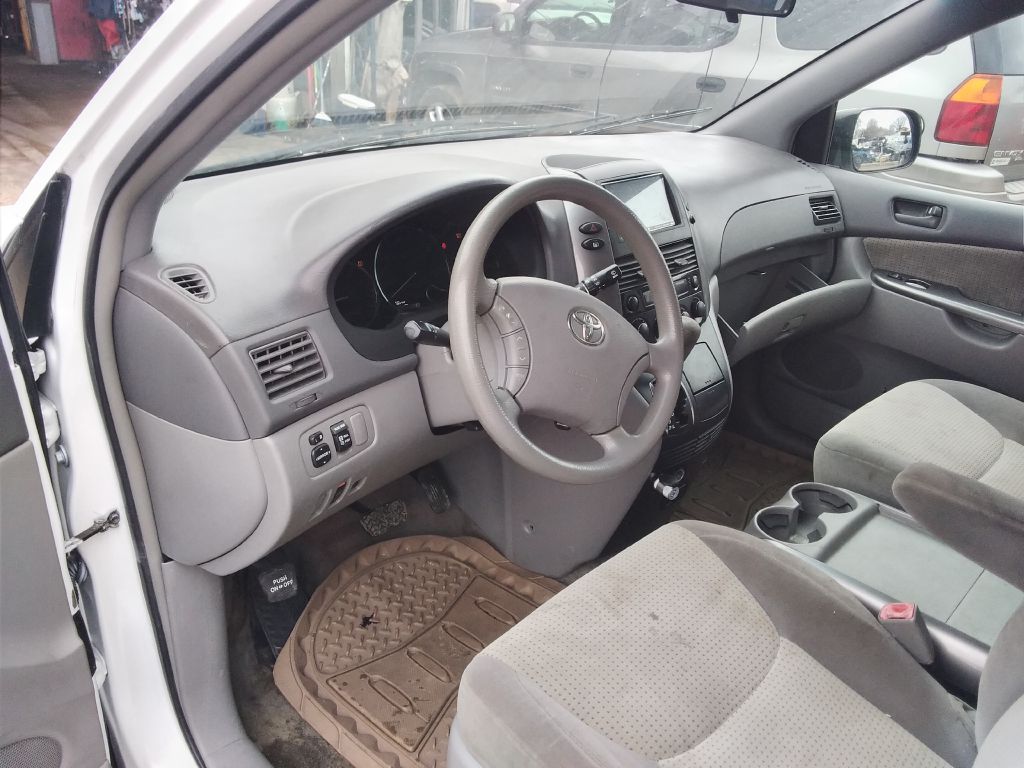 TOYOTA SIENNA 2009 TOYOTA SIENNA 5TDZK23C39S283720