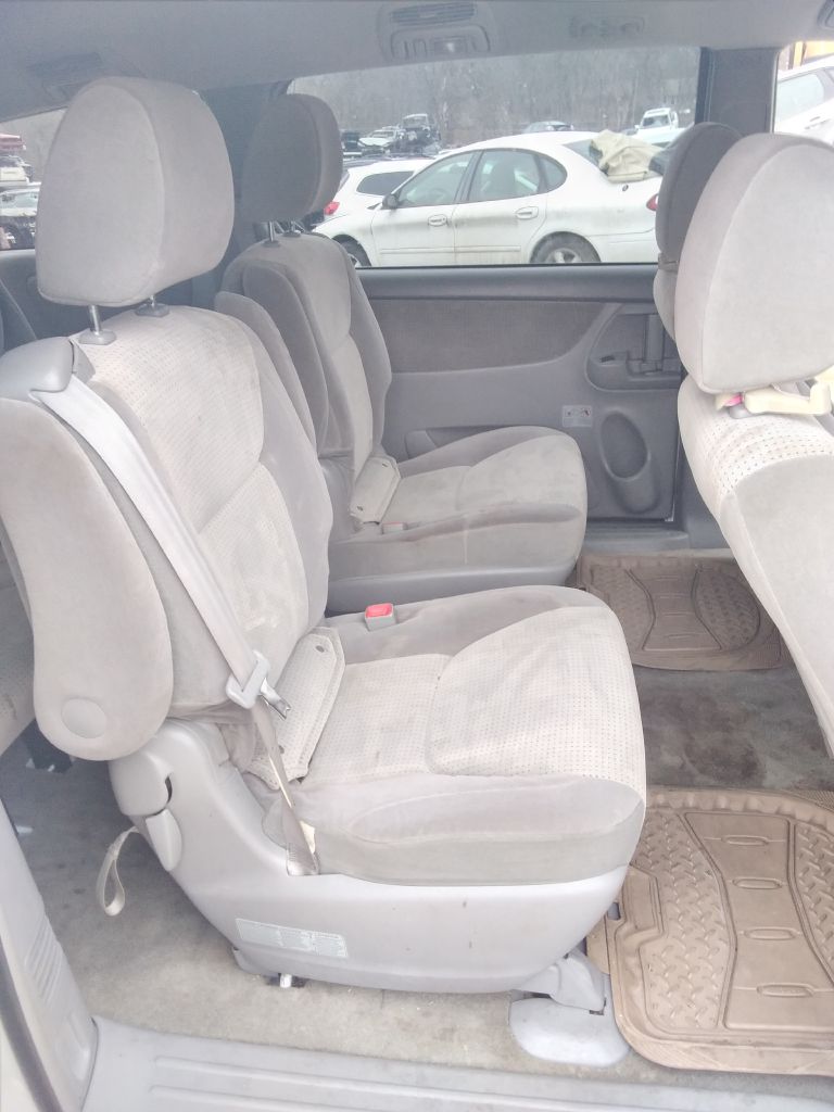 TOYOTA SIENNA 2009 TOYOTA SIENNA 5TDZK23C39S283720