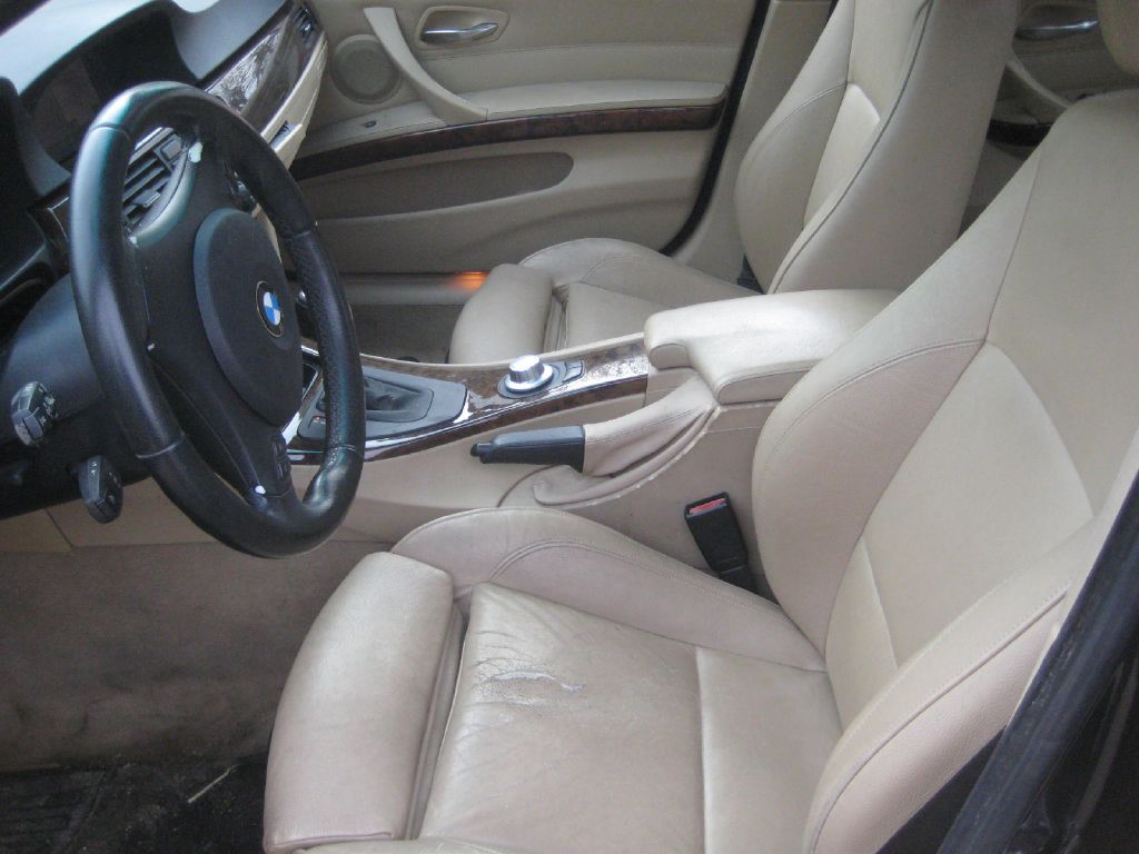 Photo 10 of this BMW 330