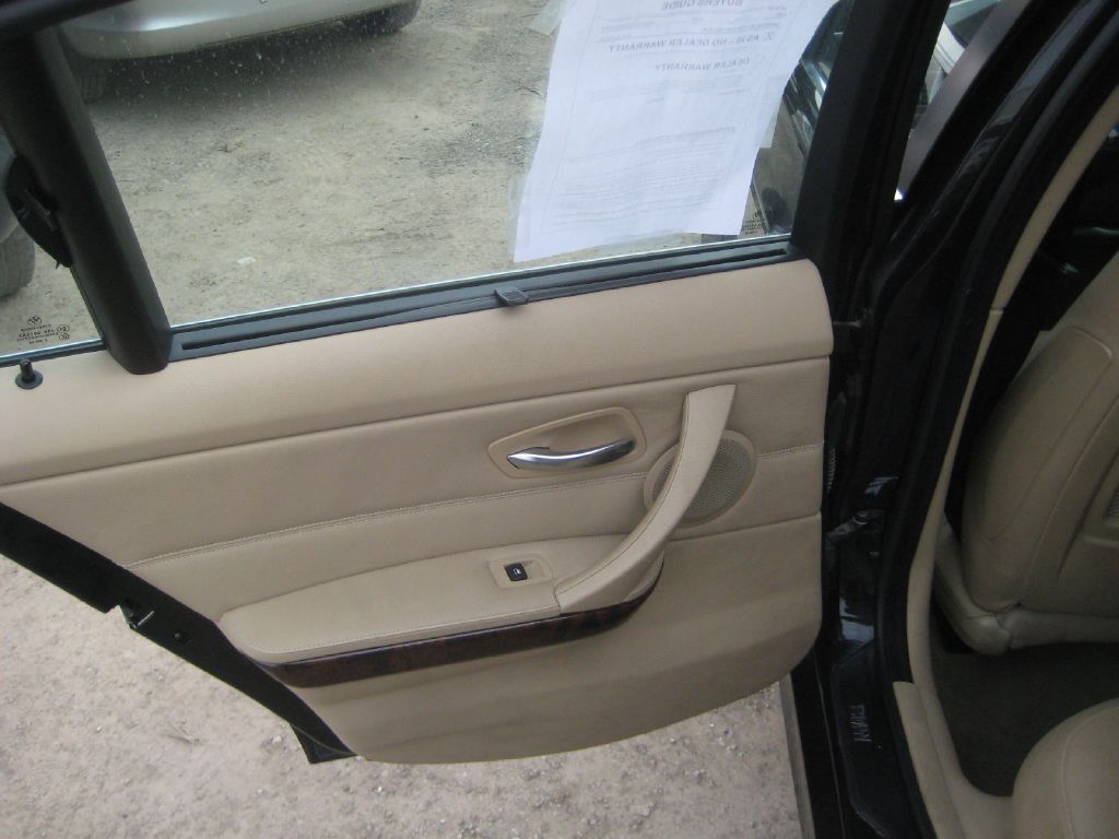 Photo 11 of this BMW 330