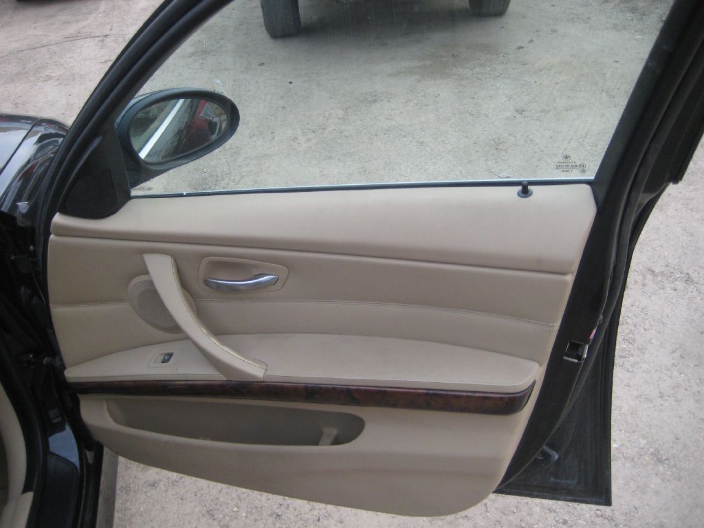 Photo 15 of this BMW 330