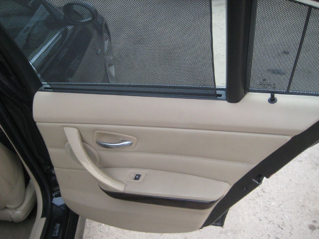 Photo 17 of this BMW 330