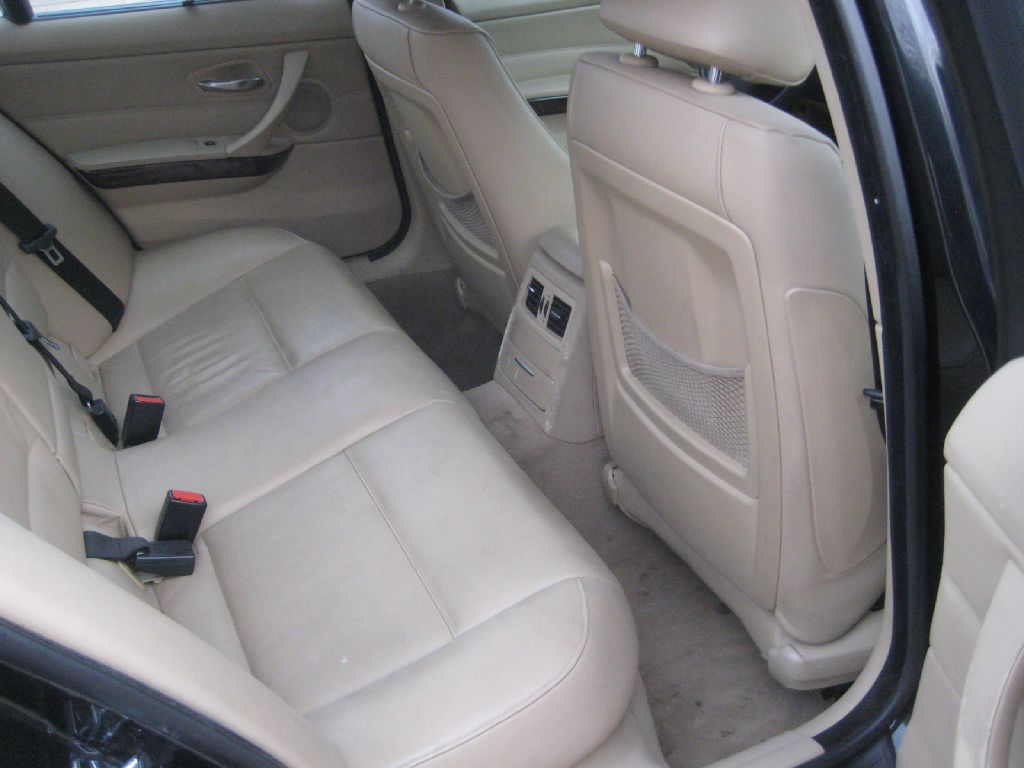 Photo 18 of this BMW 330