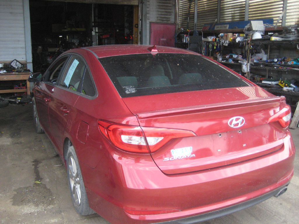 Photo 7 of this HYUNDAI SONATA