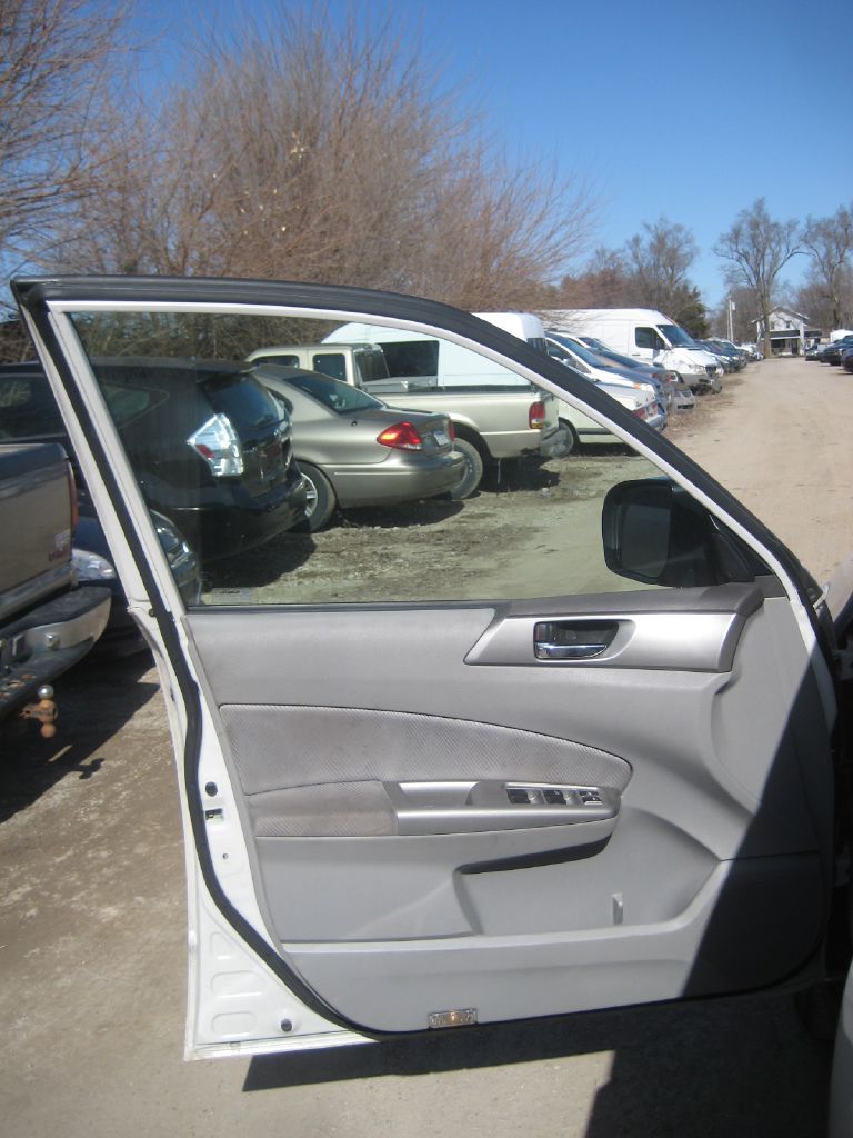 Photo 9 of this SUBARU FORESTER