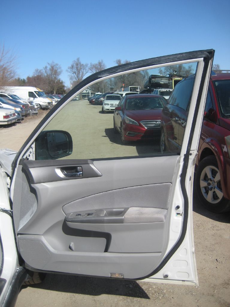 Photo 10 of this SUBARU FORESTER