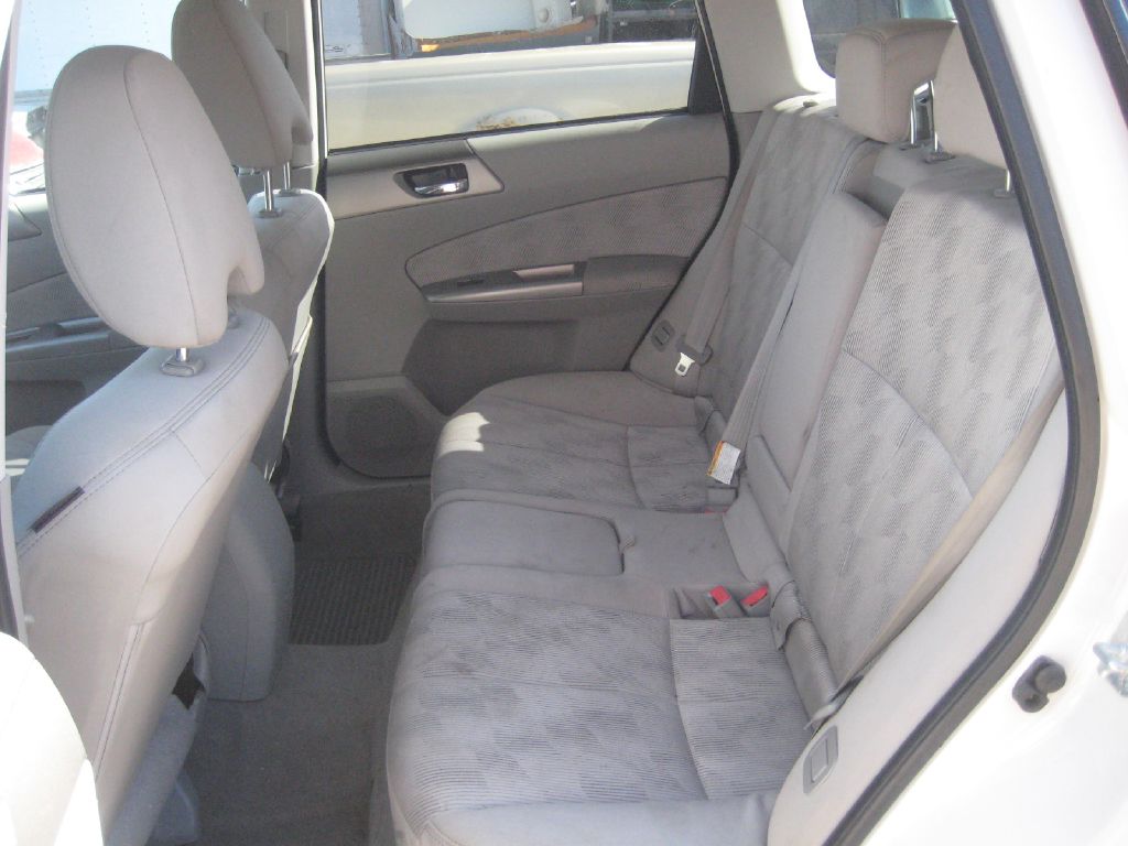 Photo 13 of this SUBARU FORESTER
