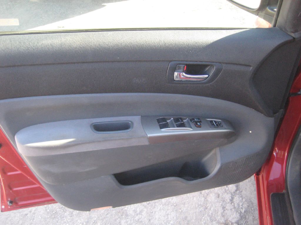 Photo 9 of this TOYOTA PRIUS