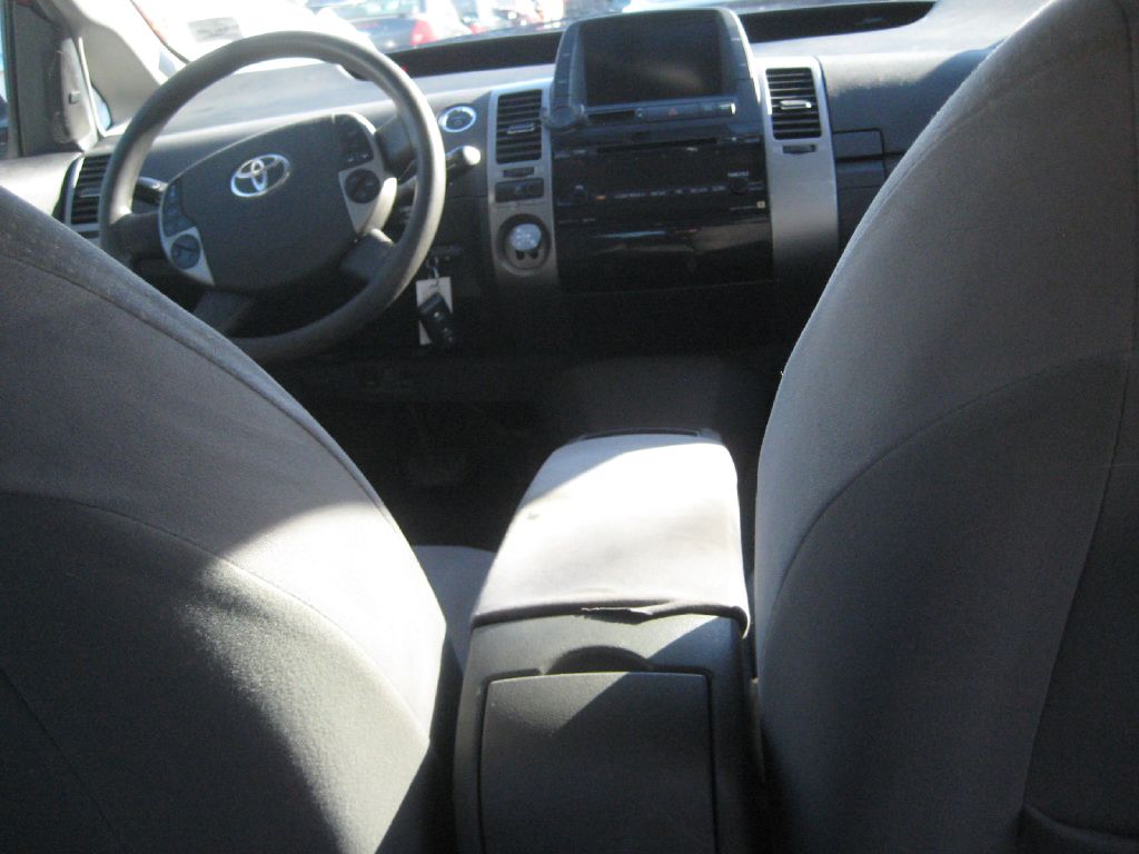 Photo 19 of this TOYOTA PRIUS