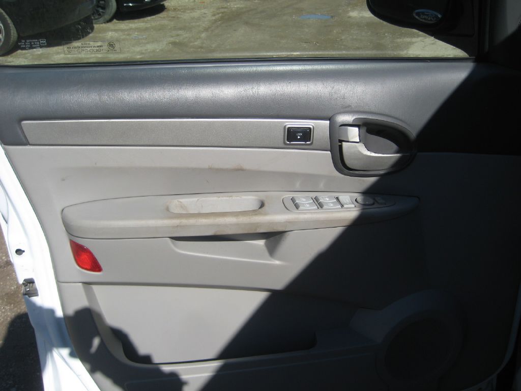 Photo 9 of this BUICK RENDEZVOUS