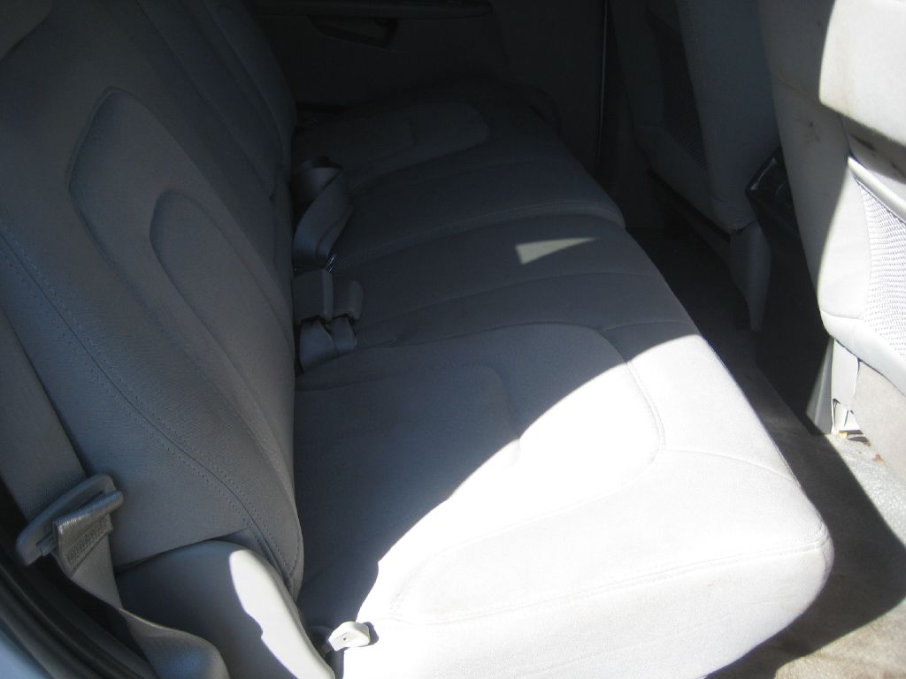 Photo 16 of this BUICK RENDEZVOUS