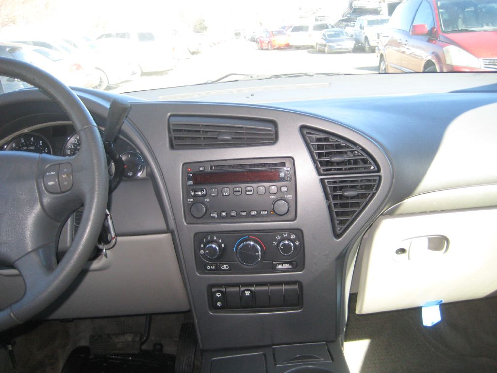 Photo 18 of this BUICK RENDEZVOUS