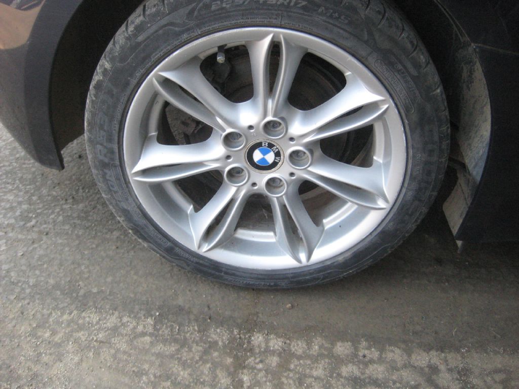 BMW Z4 2004 BMW Z4 4USBT535X4LU08010