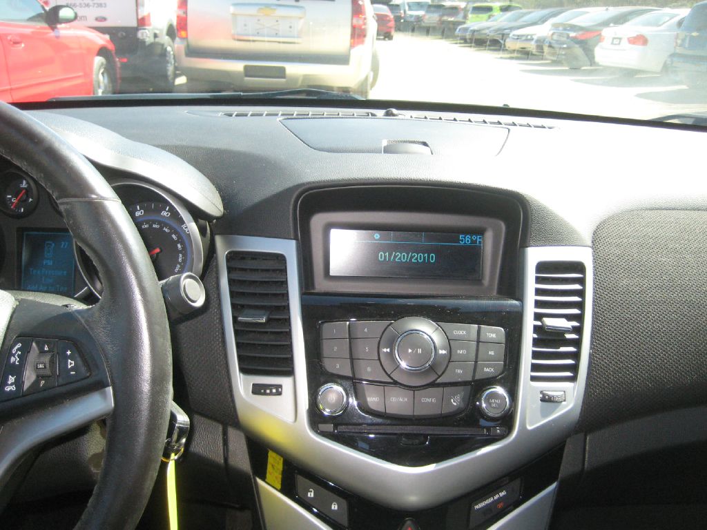 Photo 19 of this CHEVROLET CRUZE