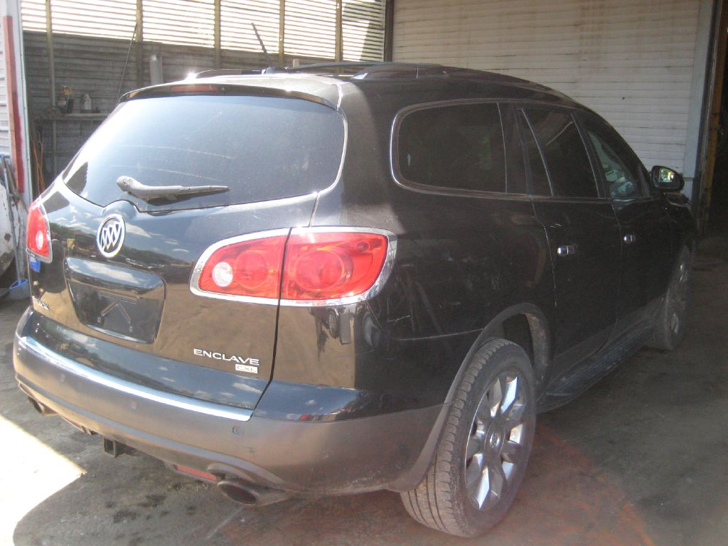 Photo 5 of this BUICK ENCLAVE