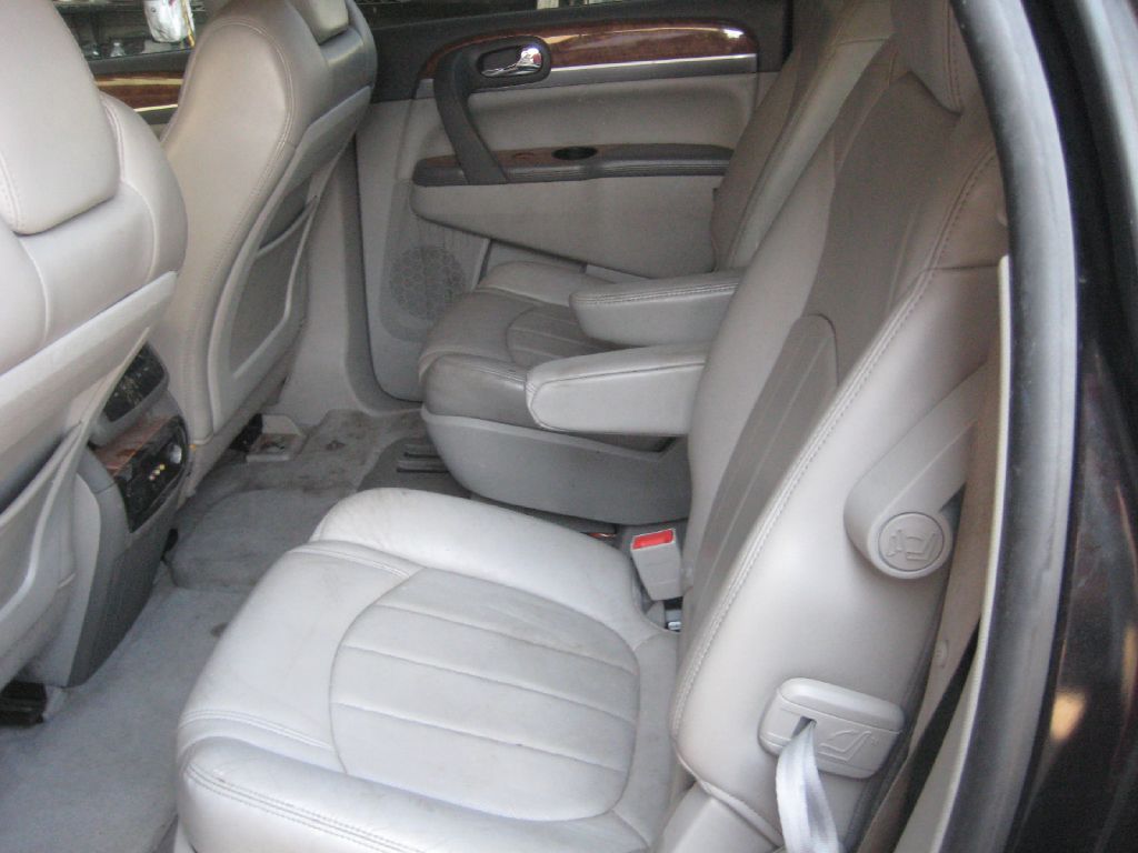 Photo 12 of this BUICK ENCLAVE