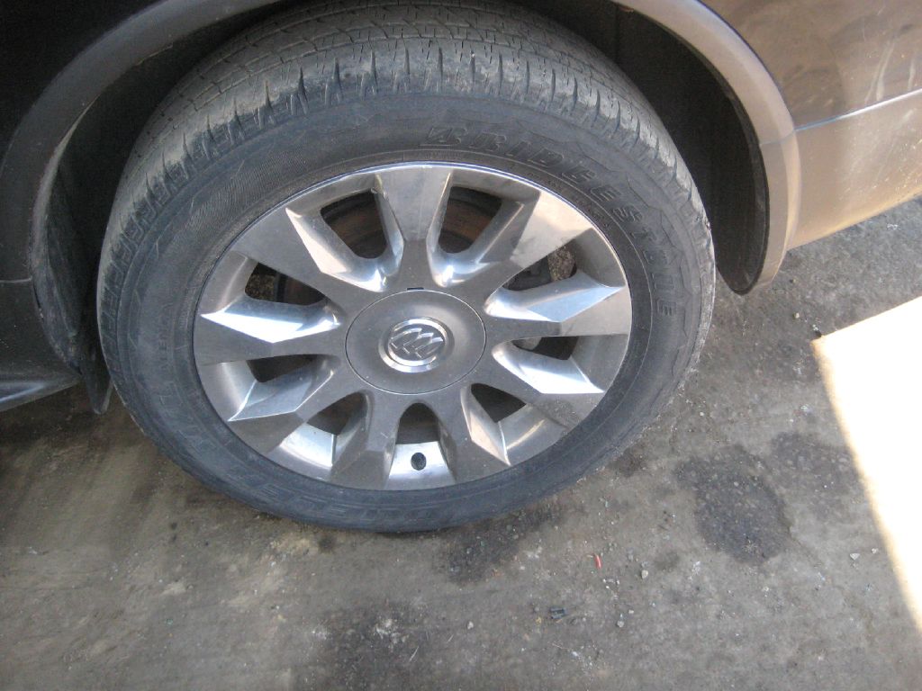 Photo 17 of this BUICK ENCLAVE