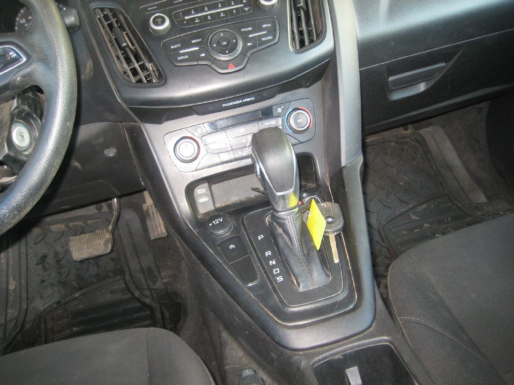 Photo 19 of this FORD FOCUS