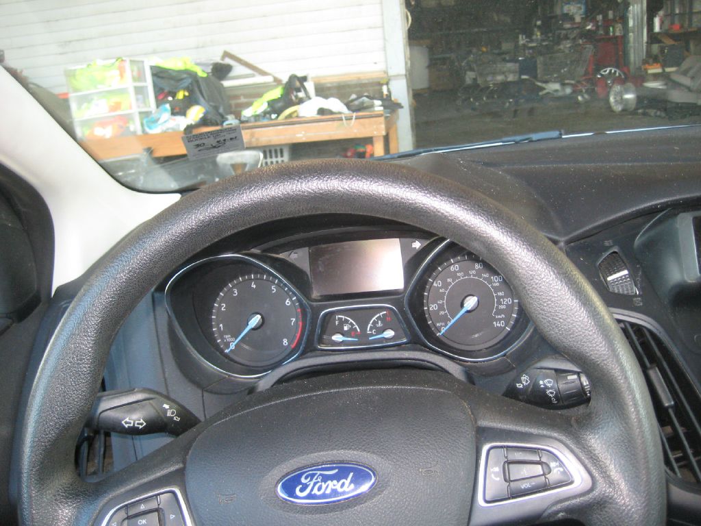 Photo 20 of this FORD FOCUS