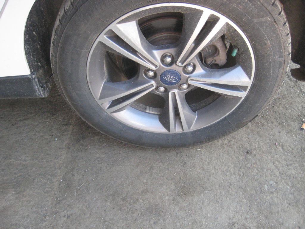 Photo 22 of this FORD FOCUS