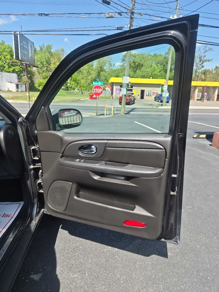 Photo 16 of this GMC ENVOY