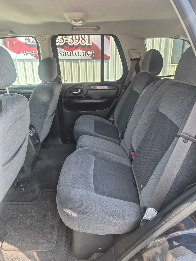 Photo 12 of this GMC ENVOY