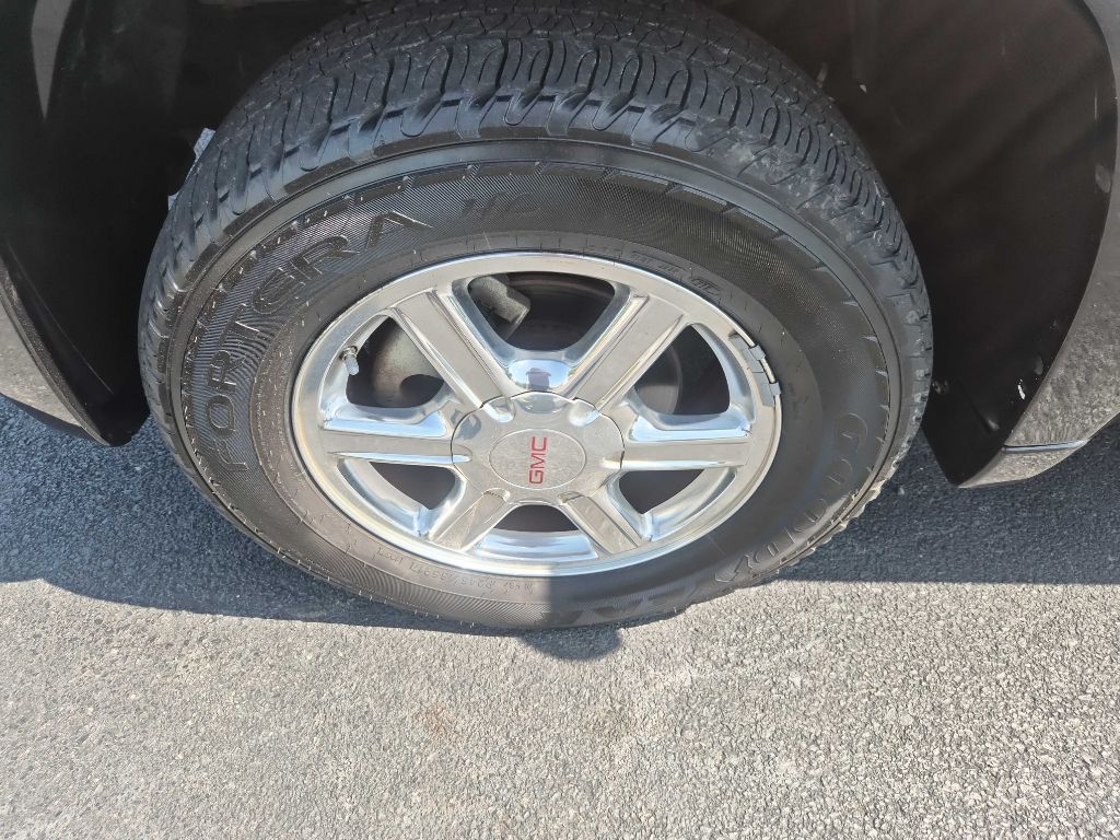 Photo 18 of this GMC ENVOY