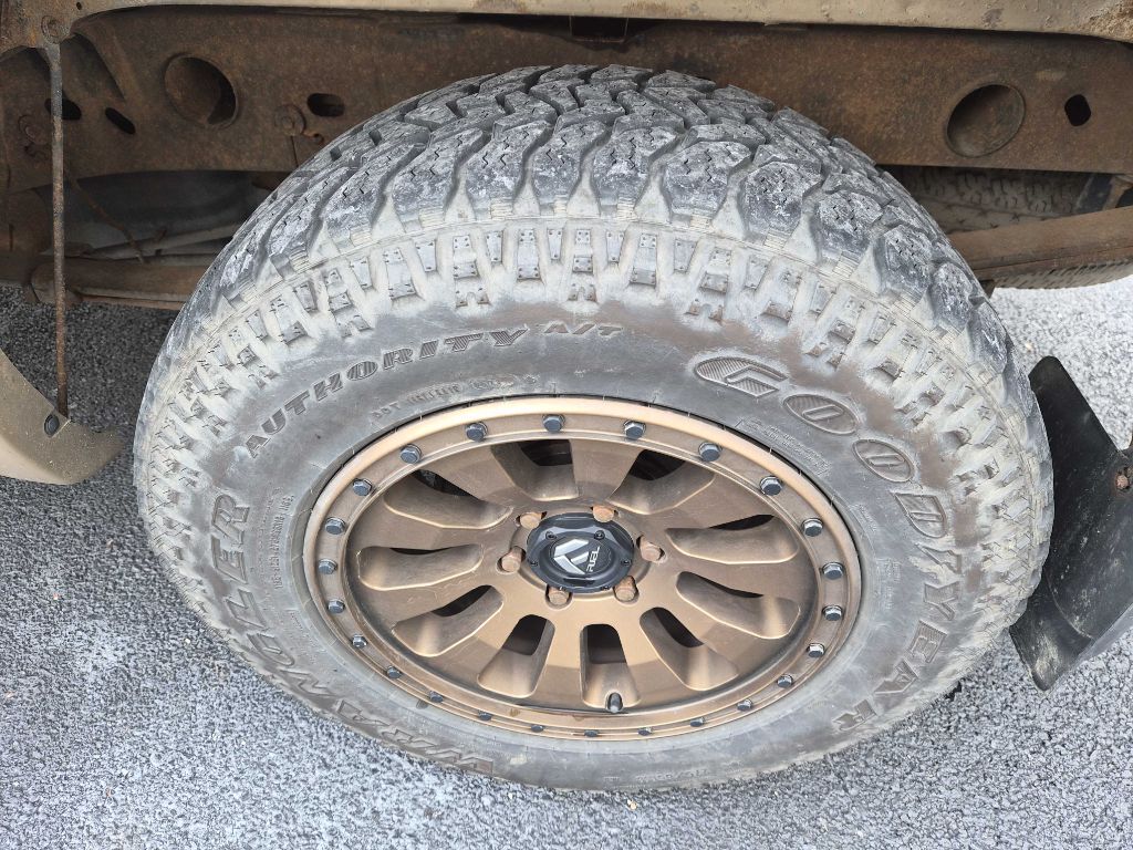 Photo 20 of this CHEVROLET SILVERADO 1500