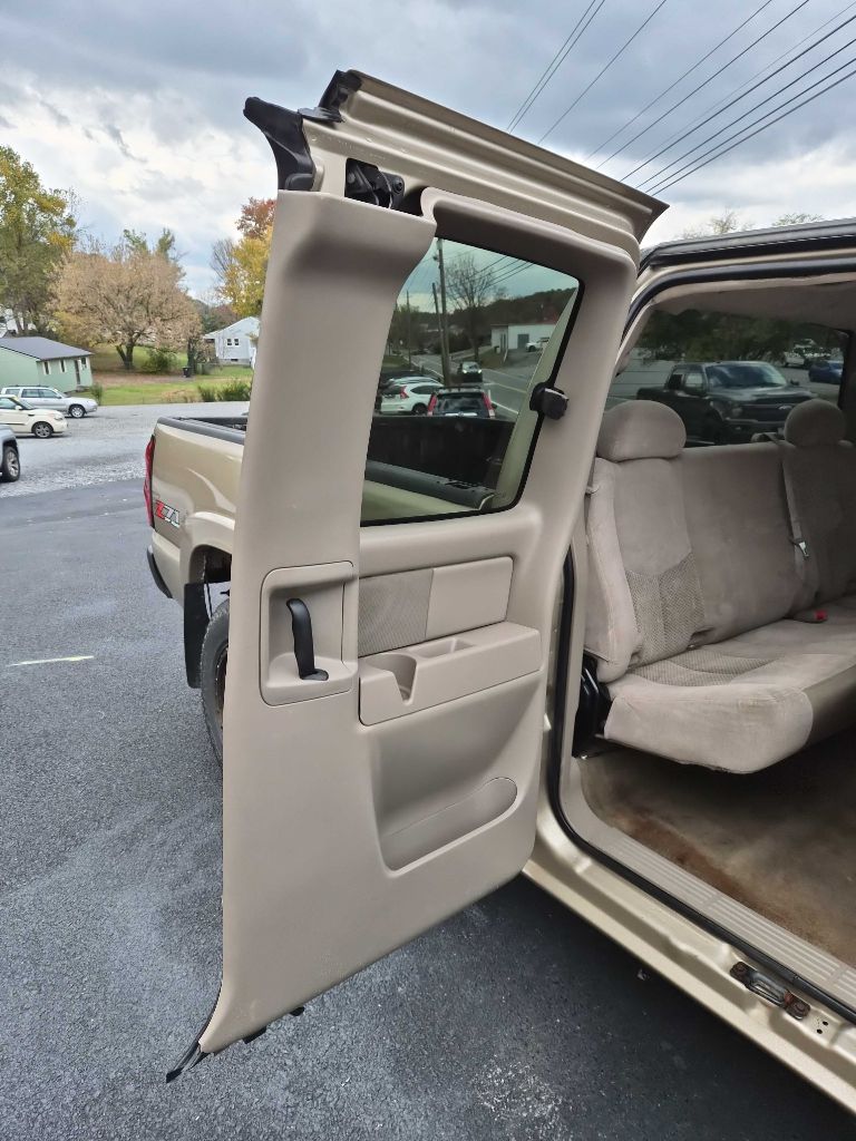 Photo 14 of this CHEVROLET SILVERADO 1500