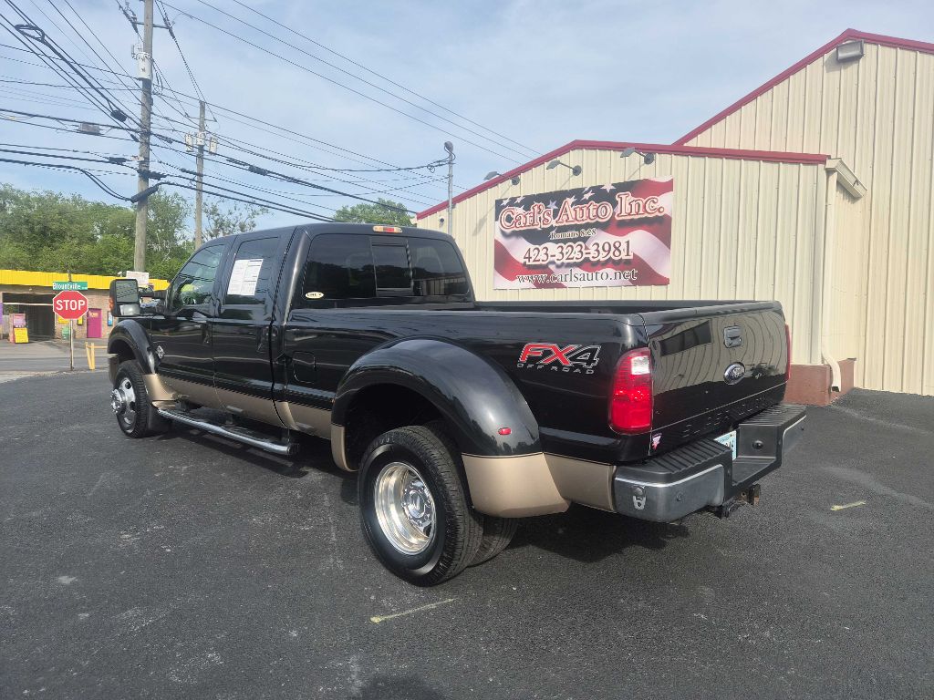 Photo 3 of this FORD F450