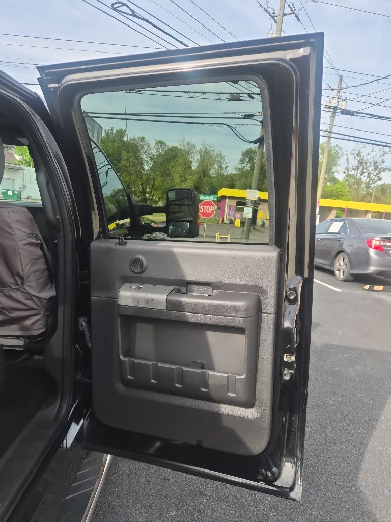 Photo 14 of this FORD F450