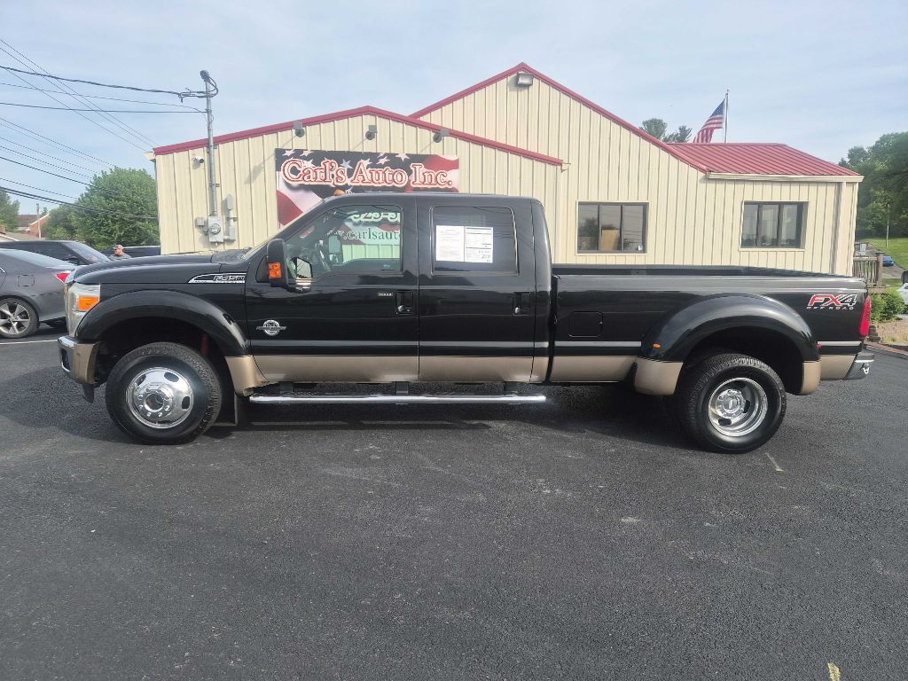 Photo 2 of this FORD F450