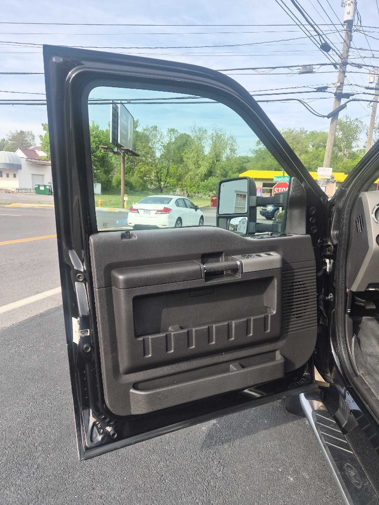 Photo 9 of this FORD F450