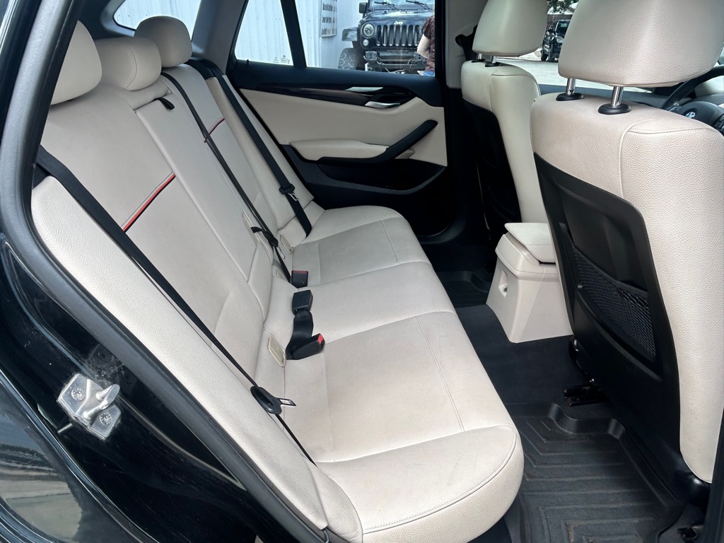 Photo 13 of this BMW X1