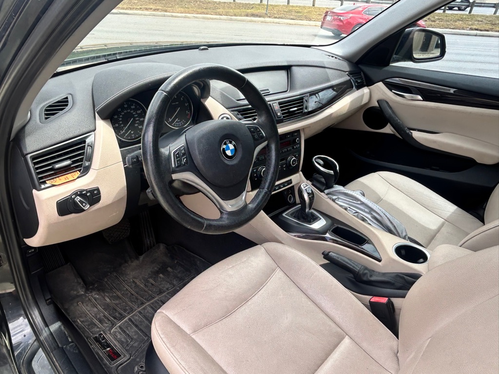 Photo 10 of this BMW X1