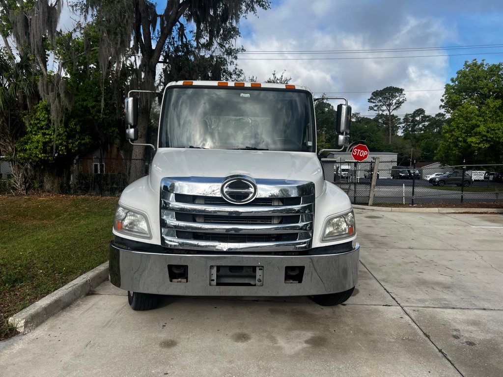 Photo 2 of this HINO 258/268