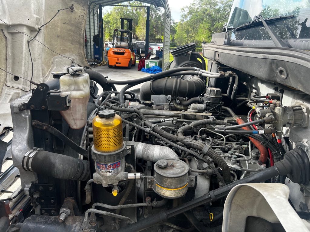 Photo 13 of this HINO 258/268